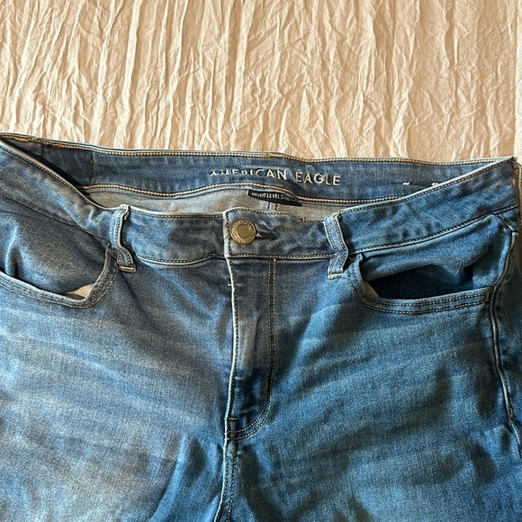 AMERICAN EAGLE JEANS - Picture 3 of 3